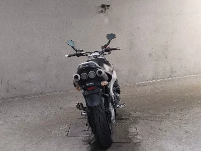 Suzuki GSR400