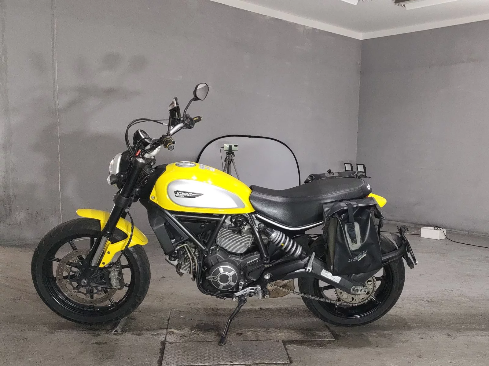 Ducati DUCATI  SCRAMBLER  ICON  с аукциона в Японии