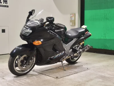 Kawasaki ZZR1100 с аукционов Японии