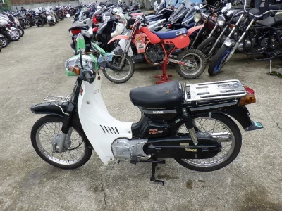 Suzuki RC50