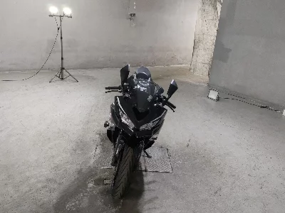 Kawasaki NINJA ZX-25R SE