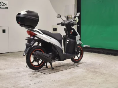 Suzuki ADDRESS110-2