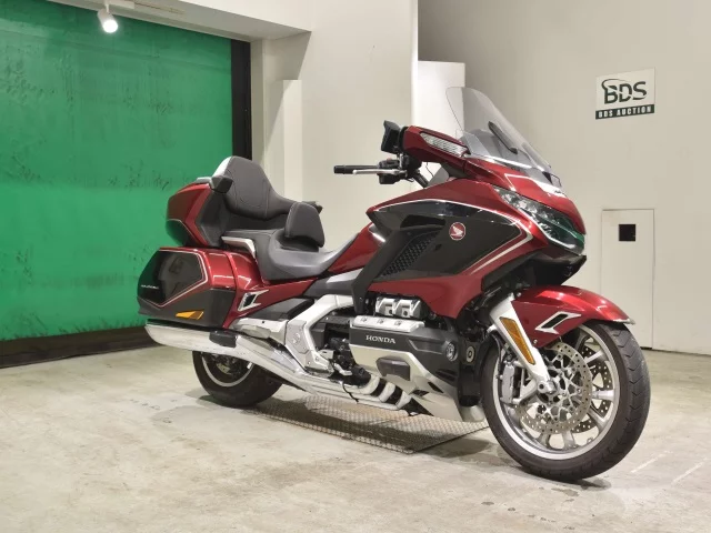 Honda GL1800 TOUR D  с аукциона в Японии