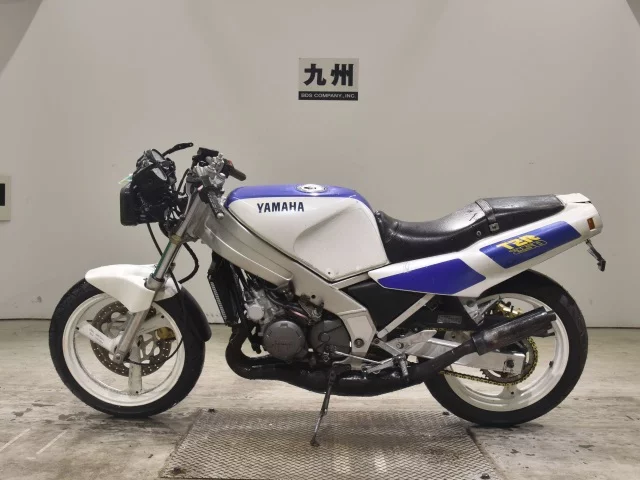 Yamaha TZR250-1  с аукциона в Японии