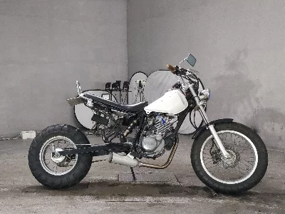Yamaha TW200