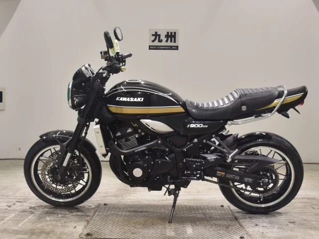 Kawasaki Z900RS 2021