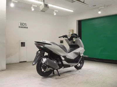 Honda PCX125-4