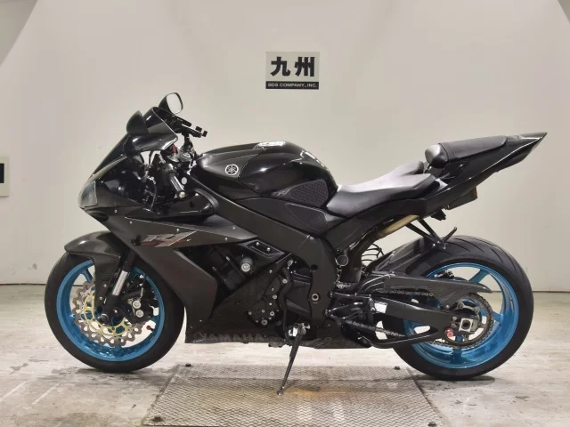 Yamaha YZF-R1  с аукциона в Японии