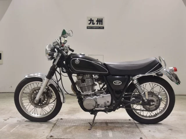 Yamaha SR400-3  с аукциона в Японии