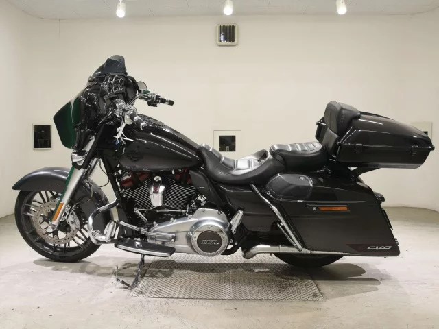 Harley-Davidson HARLEY FLHXSE1920CVO  с аукциона в Японии