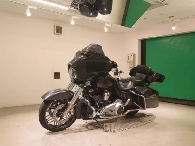 Harley-Davidson HARLEY FLHXSE1920CVO