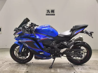 Kawasaki ZX-4R SE