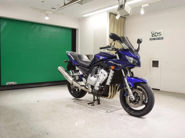Yamaha FZS1000 FEATHER  с аукциона в Японии