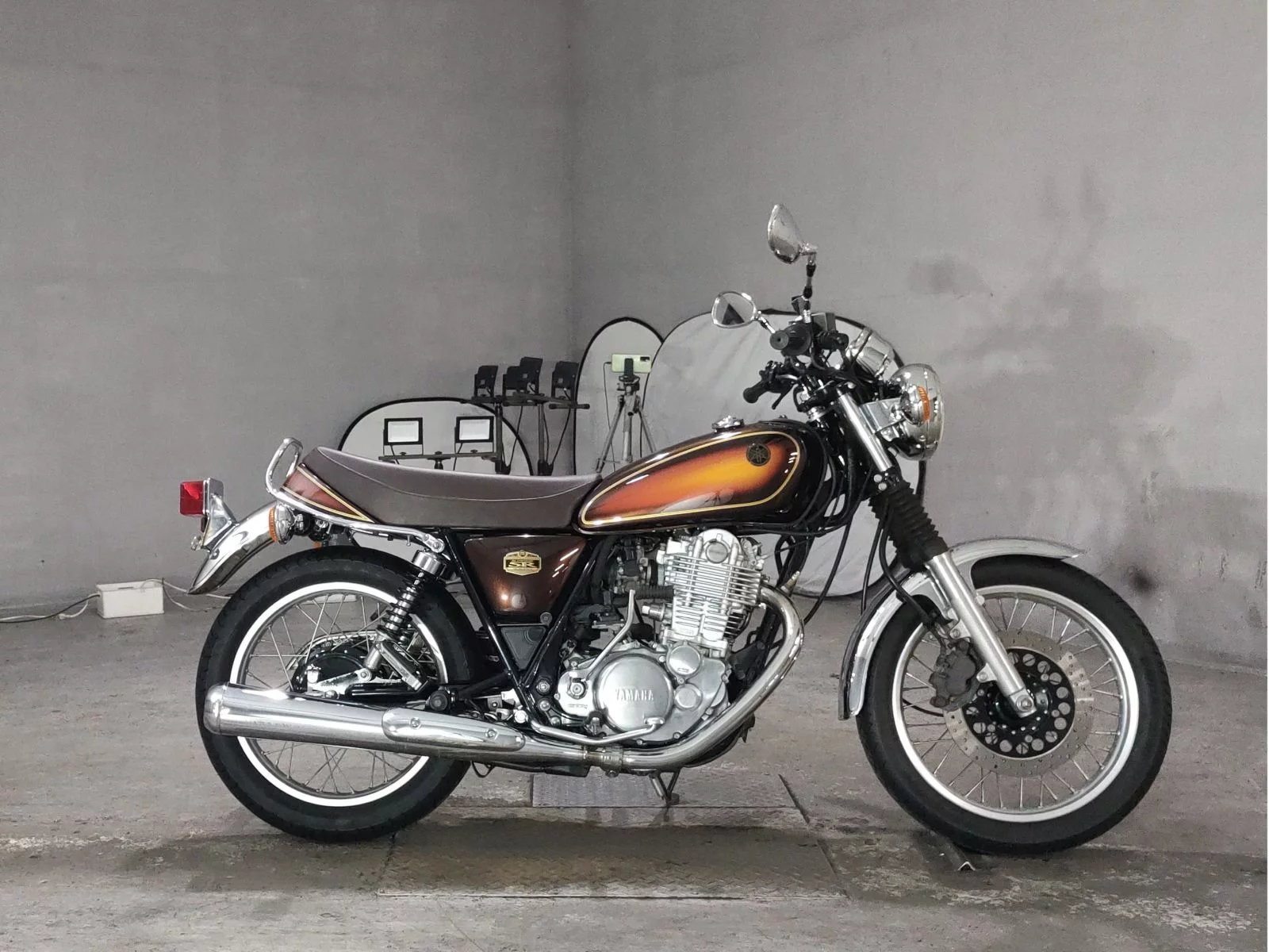 Yamaha SR400-1  с аукциона в Японии
