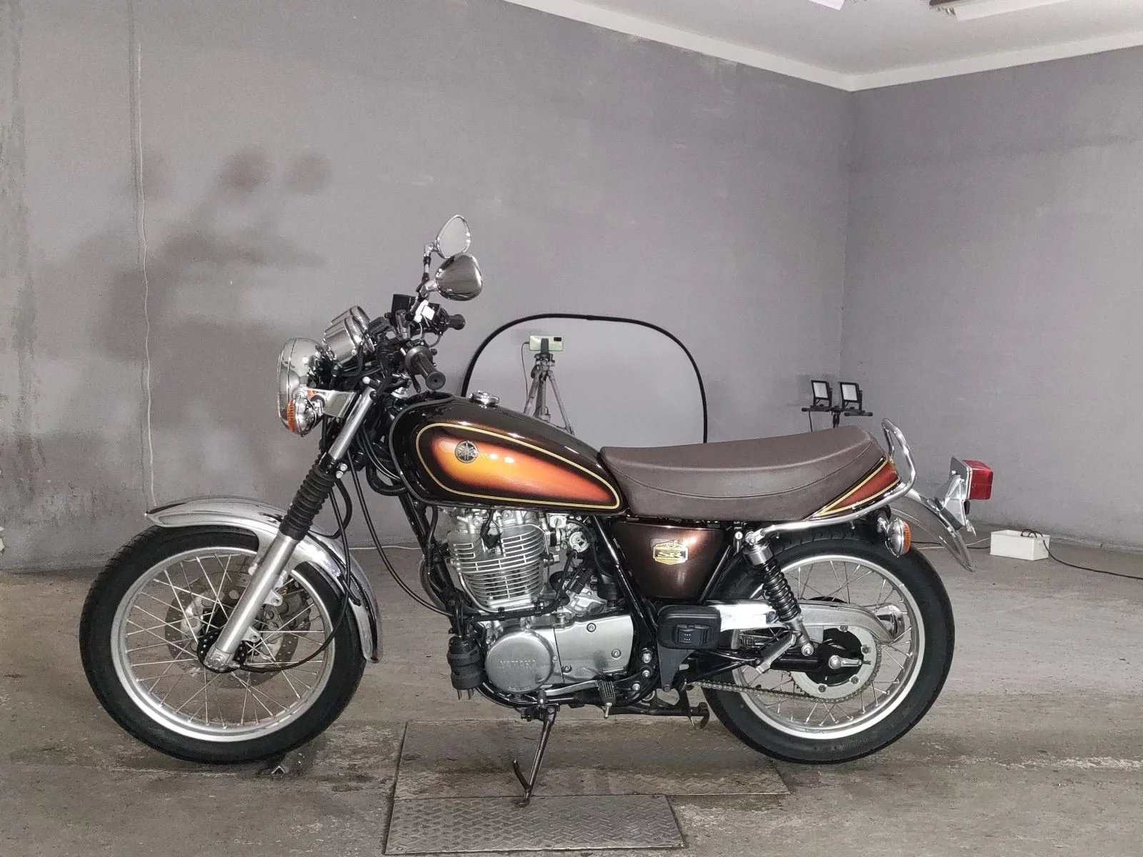 Yamaha SR400-1  с аукциона в Японии