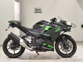 Kawasaki NINJA400-2 лот № 2712 оценка 5  с аукциона в Японии 3