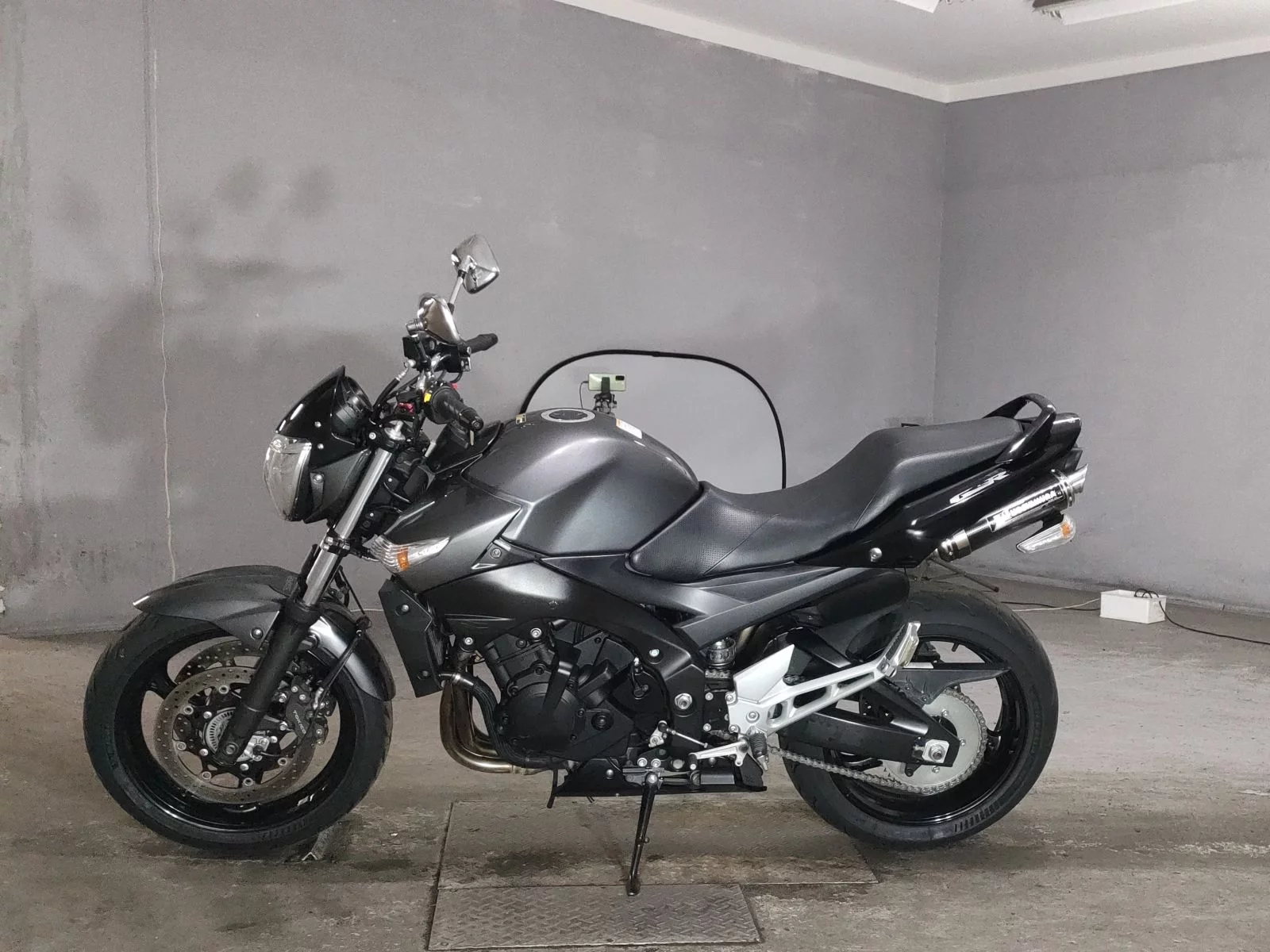 Suzuki GSR400  с аукциона в Японии