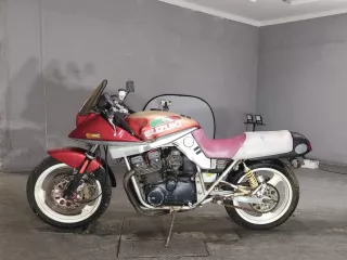 Suzuki GSX1100S KATANA