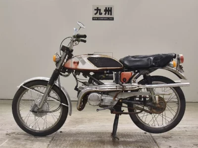 Suzuki T90