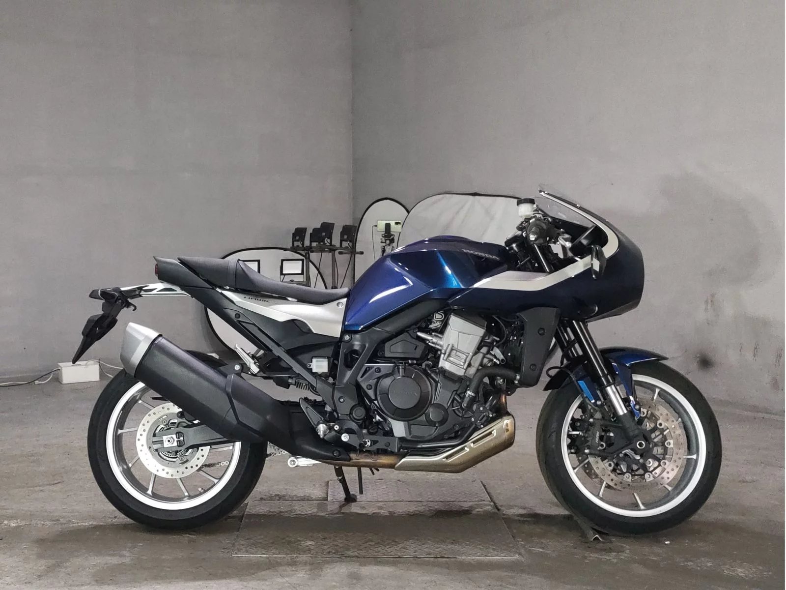 Honda HAWK 11  с аукциона в Японии