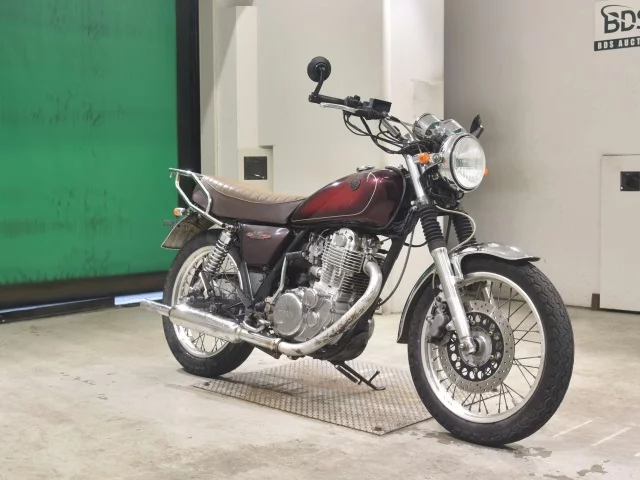 Yamaha SR400-3  с аукциона в Японии