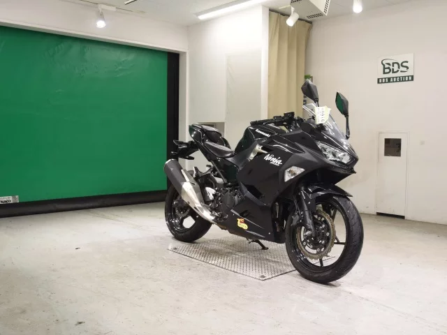 Kawasaki NINJA400-2  с аукциона в Японии
