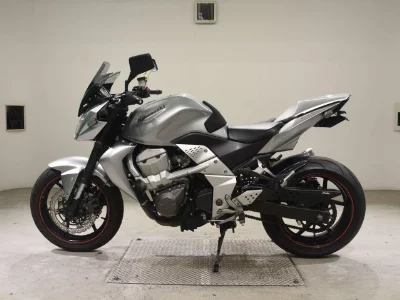 Мотоцикл из Японии Kawasaki Z750