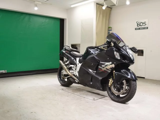 Suzuki GSX1300R HAYABUSA  с аукциона в Японии