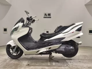 Suzuki SKYWAVE 250M