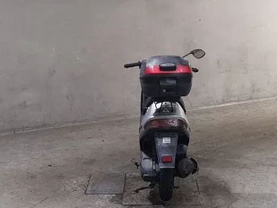 Suzuki ADDRESS V100