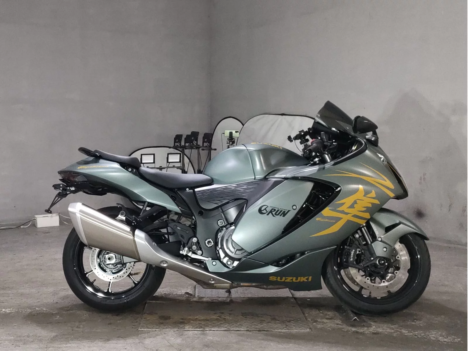 Suzuki GSX1300R HAYABUSA  с аукциона в Японии