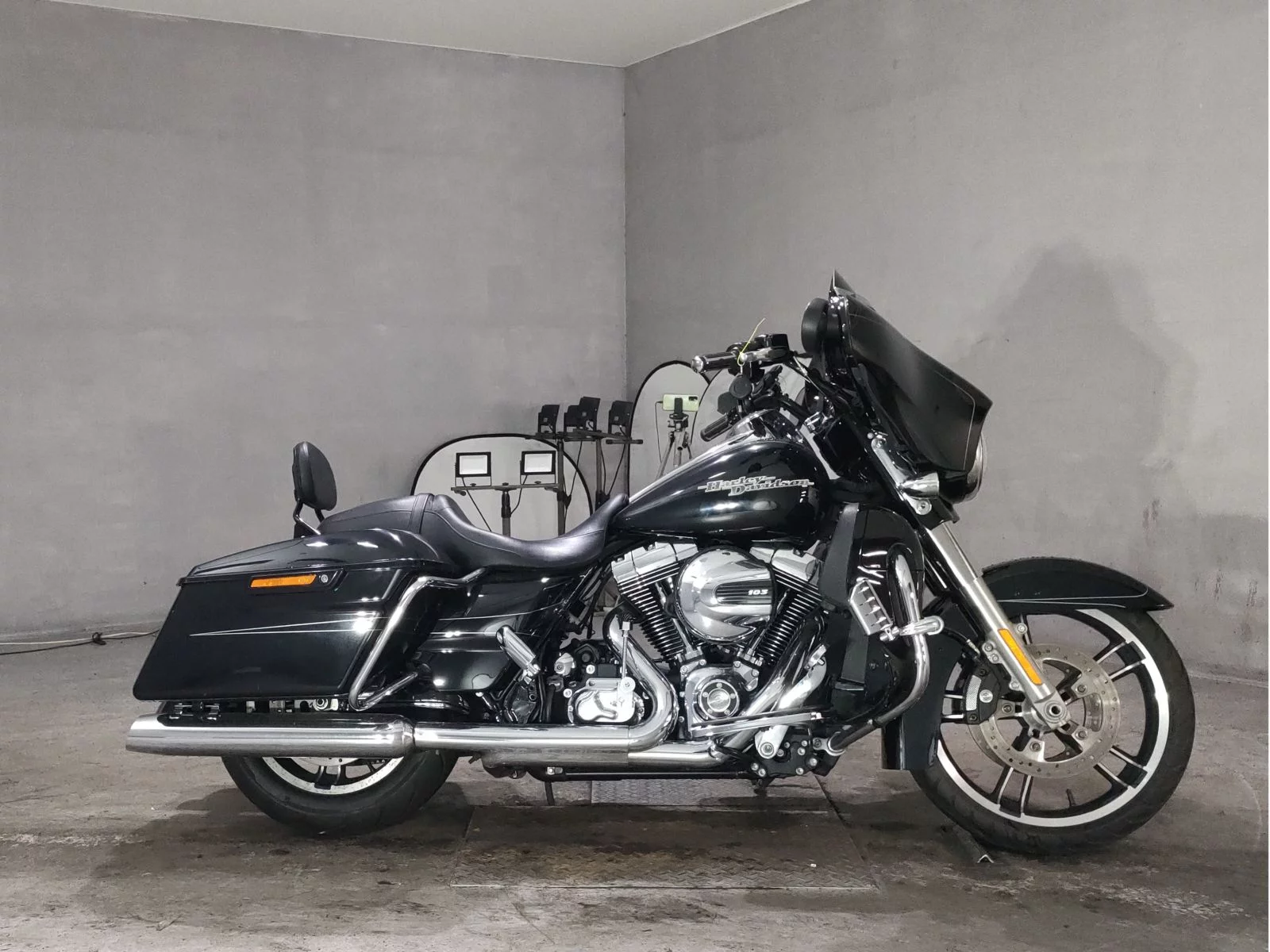 Harley-Davidson HARLEY FLHXS1690  с аукциона в Японии
