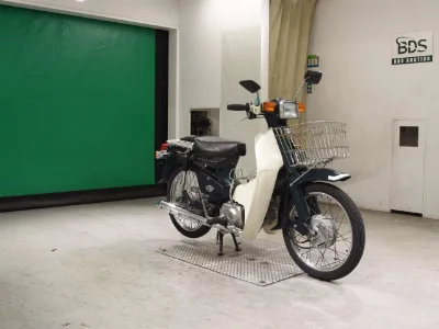 Honda C90