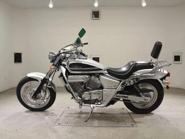Honda MAGNA 250  с аукциона в Японии