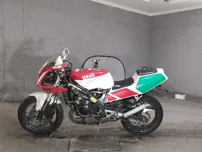 Yamaha TZR250R
