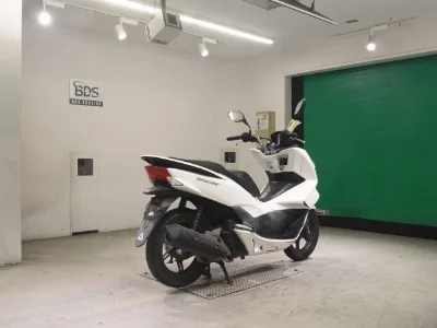 Honda PCX125-2