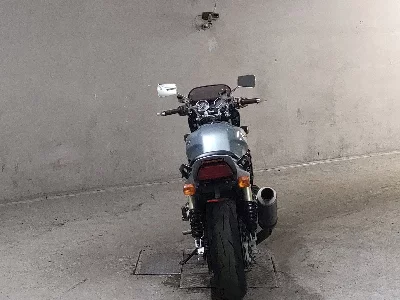 Kawasaki ZRX1100