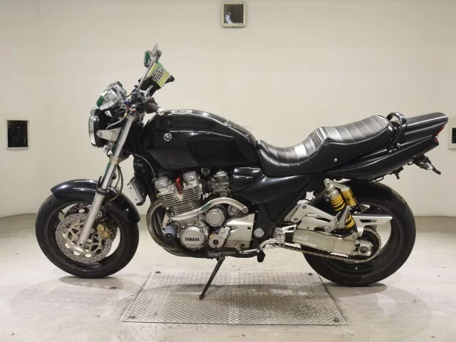 Yamaha XJR1300  с аукциона в Японии