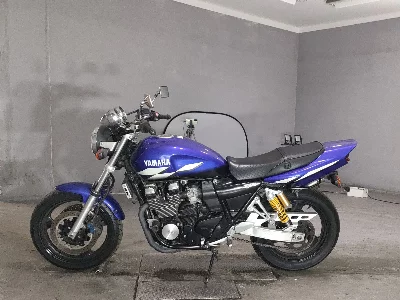 Yamaha XJR400R-1