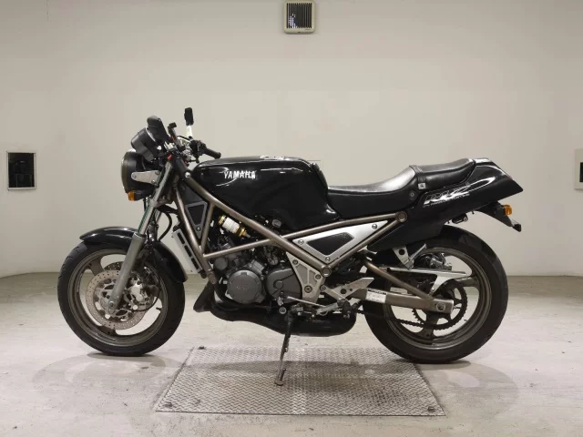 Yamaha R1-Z  с аукциона в Японии