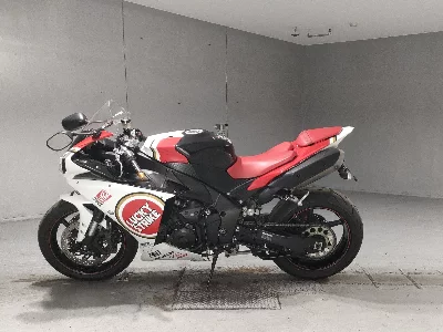 Yamaha YZF-R1