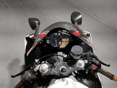Yamaha YZF-R1