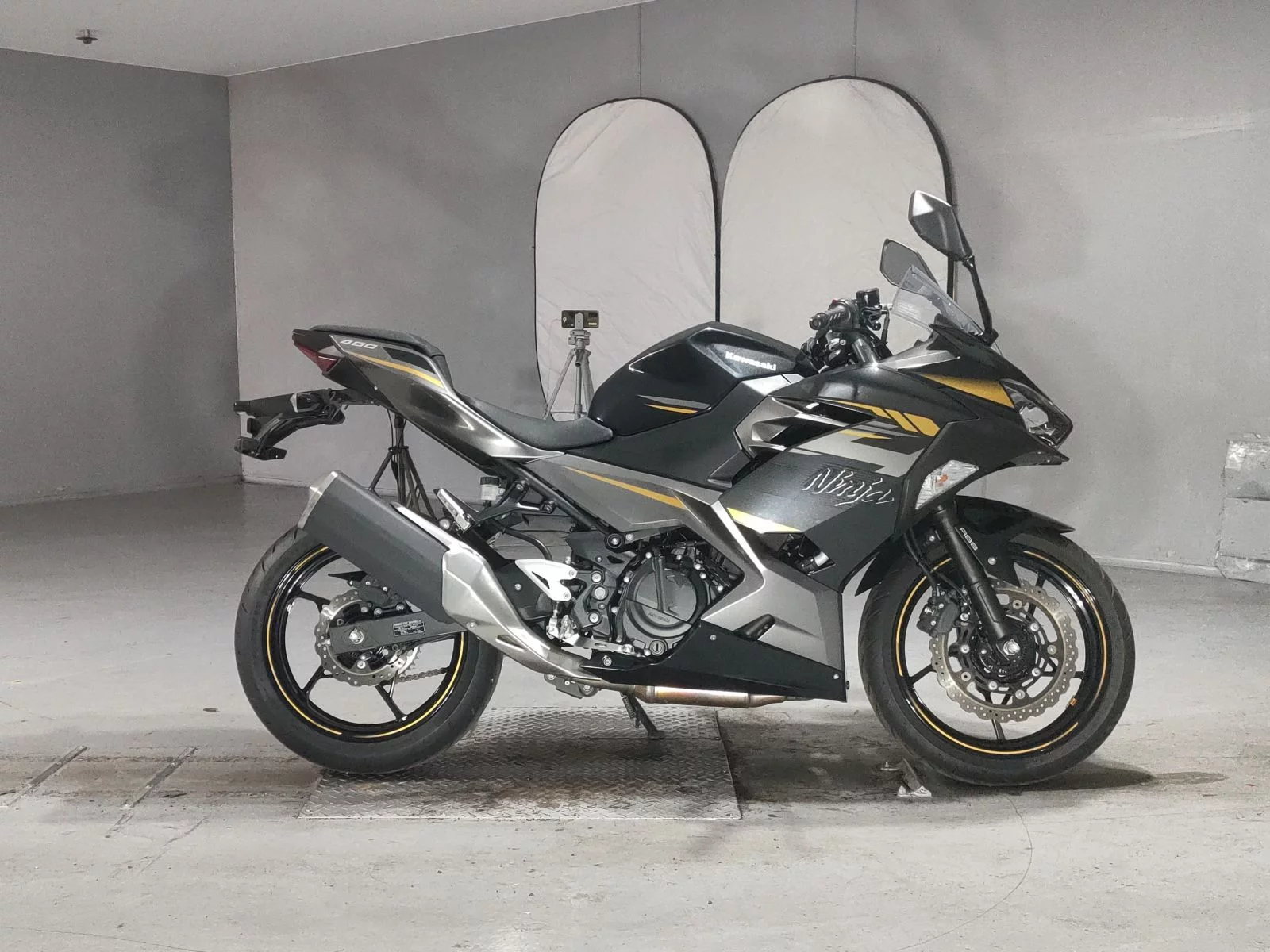 Kawasaki NINJA400 2021