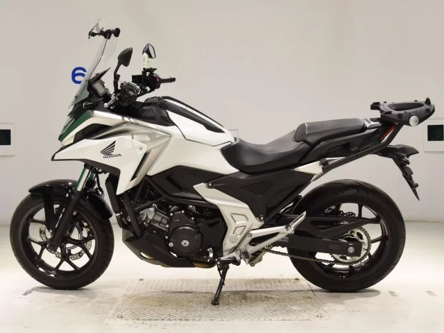 Honda NC750X 2021