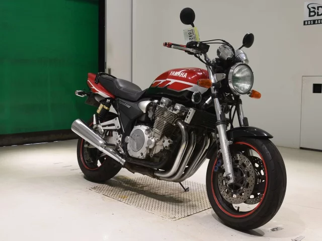 Yamaha XJR1300  с аукциона в Японии