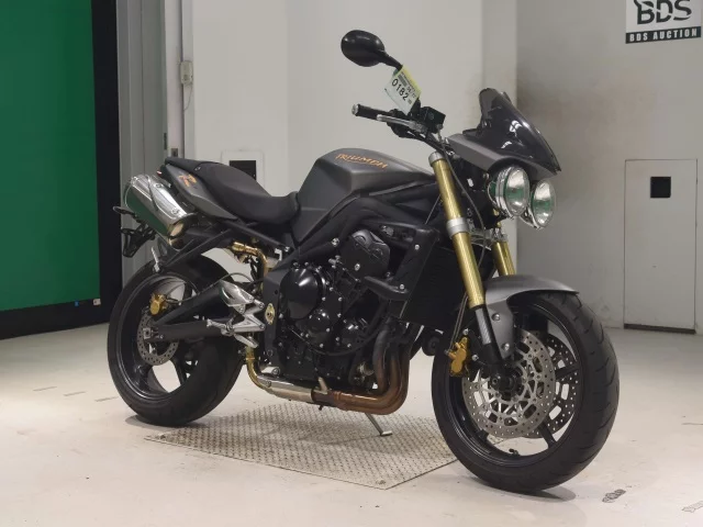 Triumph TRIUMPH STREET TRIPLE  с аукциона в Японии