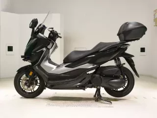 Honda FORZA -4