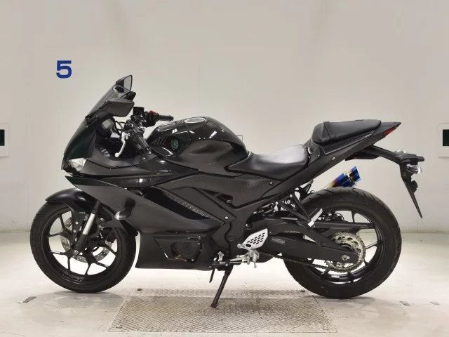 Yamaha YZF-R25A  с аукциона в Японии