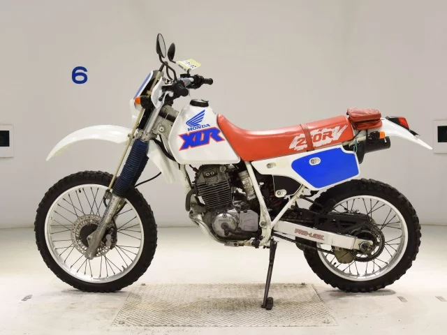 Honda XLR250R-4  с аукциона в Японии