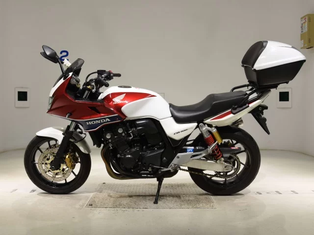 Honda CB400SFV-4 BOLDORABS  с аукциона в Японии